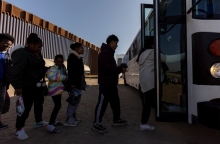 Μετανάστες στα σύνορα των ΗΠΑ με το Μεξικό