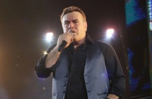 Ο Μανώλης Λιδάκης