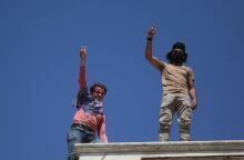 Συρία: Απομεινάρια των δυνάμεων του Άσαντ άνοιξαν μέτωπο με τον κυβερνητικό στρατό