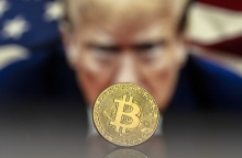 Expainer: Γιατί ο Τραμπ δημιούργησε ένα «στρατηγικό» απόθεμα κρυπτονομισμάτων;