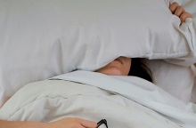 Επτά τρόποι για να βελτιώσετε τον ύπνο σας σύμφωνα με την επιστήμη