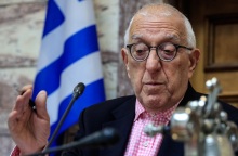 Κακλαμάνης για Σπίρτζη: Το αίτημα να ερευνηθεί για την 717 τον τιμά, δεν μπορεί να ικανοποιηθεί λόγω του Συντάγματος