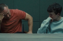 πατερας και γιος κλαινε