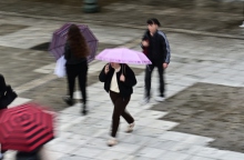  ο καιρός αύριο Σάββατο με βροχές και σποραδικές καταιγίδες