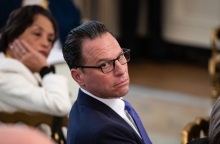 ΗΠΑ: Εμπρησμός στην έπαυλη του κυβερνήτη της Πενσυλβάνια Τζος Σαπίρο