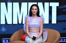 Κέιτι Πέρι και Λόρεν Σάντσεζ πάνε στο Διάστημα - Το γυναικείο πλήρωμα του προγράμματος New Shepard