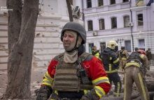 Τουλάχιστον 32 άνθρωποι σκοτώθηκαν σε ρωσική πυραυλική επίθεση στην ουκρανική πόλη Σούμι