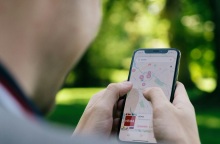 Η Google καταργεί και διαγράφει κριτικές και βαθμολογήσεις σχολείων στο «Maps»