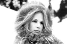 Αλίκη Βουγιουκλάκη