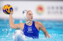 αθλητρια του πολο, πισινα, μπαλα