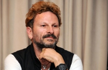 Ο σκηνοθέτης Μιχαήλ Μαρμαρινός