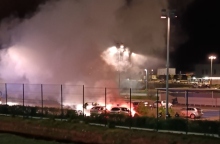 επιθεση σε φυλακες, καπνοι