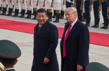 Ο πρόεδρος της Κίνας, Σι Τζινπίνγκ με τον Ντόναλντ Τραμπ