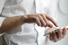 χερι κραταει κινητο