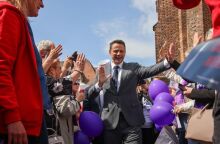 Πολωνία: Προβάδισμα του κεντρώου υποψηφίου στις προεδρικές εκλογές