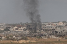 εκρηξη, καπνοι, σπιτια, βουνα