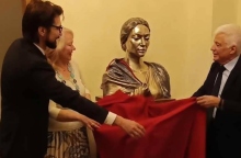 αγαλμα Μαρίας Κάλλας, αποκαλυπτηρια, γλυπτης