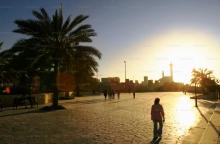 πολη, ηλιος, περαστικοι