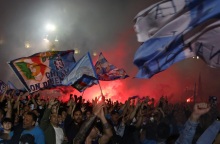 Νάπολι: Πήρε...φωτιά ο ιταλικός Νότος για το πρωτάθλημα - Όλη η πόλη γιόρτασε το 4ο πρωτάθλημα