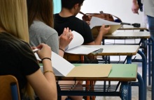 μαθητες κατα τη διαρκεια πανελληνιων εξετασεων