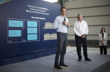 Mητσοτάκης, Metlen