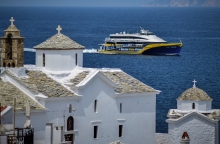 Σκόπελoς, καραβι, θαλασσα