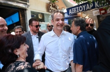 Ο Κυριάκος Μητσοτάκης σε συγκέντρωση πολιτών στην πλατεία Επταλόφου Αμπελοκήπων στη Θεσσαλονίκη