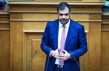 Μαρινάκης για Κωνσταντοπούλου: Χειρότερη η στήριξη του νόμου Παρασκευόπουλου από την υπεράσπιση του «βιαστή με την τυρόπιτα»