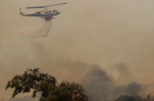 Σε κατάσταση έκτακτης ανάγκης η Χίος: Με 90 πυροσβέστες ενισχύονται οι δυνάμεις πυρόσβεσης