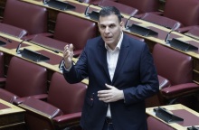 Σκάνδαλο ΟΠΕΚΕΠΕ - Καραμέρος: Το Μαξίμου ζει τις τελευταίες μέρες της Πομπηΐας