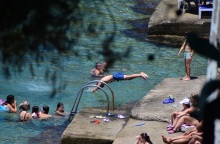 Ο θερμικός θόλος φέρνει τετραήμερο...φωτιά - Καύσωνας διάρκειας 100 ωρών θα πολιορκήσει τη χώρα