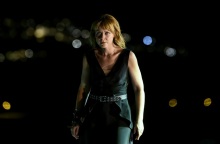 H Λένα Παπαληγούρα στον ρόλο της Αντιγόνης, σε σκηνοθεσία Θέμη Μουμουλίδη