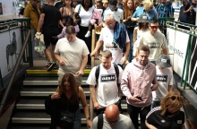 Τραγωδία στη συναυλία των Oasis στο Γουέμπλεϊ – Άνδρας έπεσε στο κενό και σκοτώθηκε