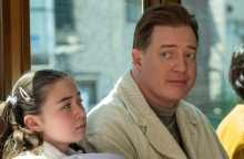 Ο Μπρένταν Φρέιζερ στην ταινία «Rental Family» 