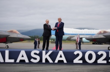 Ντόναλντ Τραμπ και Βλαντιμίρ Πούτιν στην Αλάσκα