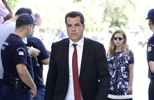 Ο υπουργός Μετανάστευσης και Ασύλου, Θάνος Πλεύρης