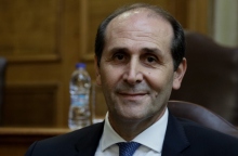 Ο Απόστολος Βεσυρόπουλος