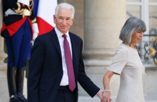 O πρέσβης των ΗΠΑ στη Γαλλία, Τσαρλς Κούσνερ με τη συζυγό του