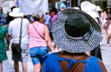 Καιρός, περαστικοι