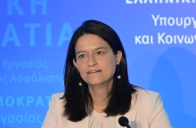 Η υπουργός Εργασίας και Κοινωνικής Ασφάλειας, Νίκη Κεραμέως