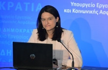 Η υπουργός Εργασίας και Κοινωνικής Ασφάλειας, Νίκη Κεραμέως