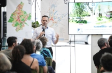 Ο Δήμαρχος Αθηναίων, Χάρης Δούκας