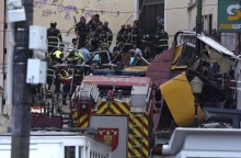 Δίχως τέλος η τραγωδία στην Πορτογαλία: 15 νεκροί από τον εκτροχιασμό του τελεφερίκ Γκλόρια