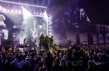 VMAs 2025: Στίβεν Τάιλερ, Yungblud και Τζο Πέρι τίμησαν τον Όζι Όσμπορν με τρεις εμβληματικές ερμηνείες