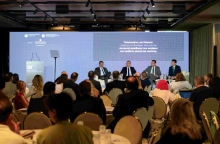 Παπαστράτος, εκδηλωση, πανελ, κοσμος