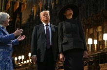 Φόρος τιμής του Ντόναλντ και της Μελάνια Τραμπ στη βασίλισσα Ελισάβετ - «Ήταν μεγάλη τιμή»