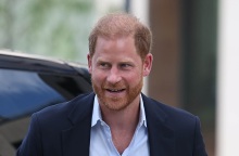 Πίσω από τις πόρτες του Clarence House: Τι ειπώθηκε στη «μυστική» συνάντηση Χάρι – Καρόλου