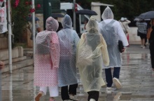 Καιρός: Άνοιξαν οι ουρανοί στην Αττική – Χάρτης με την κίνηση τώρα