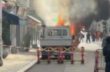 Γαλλία: Φωτιά σε φορτηγό