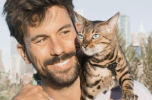 Γιατί οι άνδρες με γάτες είναι το πιο γοητευτικό trend στα social media